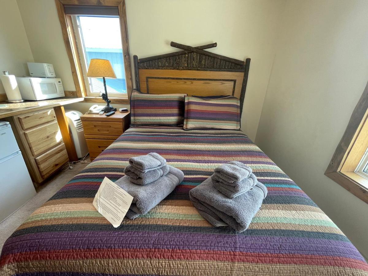 Denali Lakeview Inn Healy Ngoại thất bức ảnh